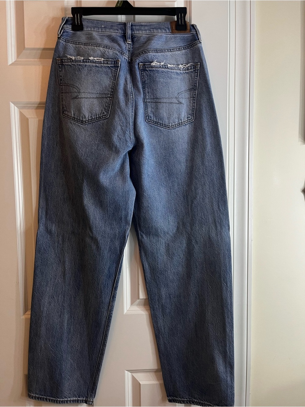 American Eagle Outfitters Dark Blue Straight-Leg Jeans - Picture 2 of 4